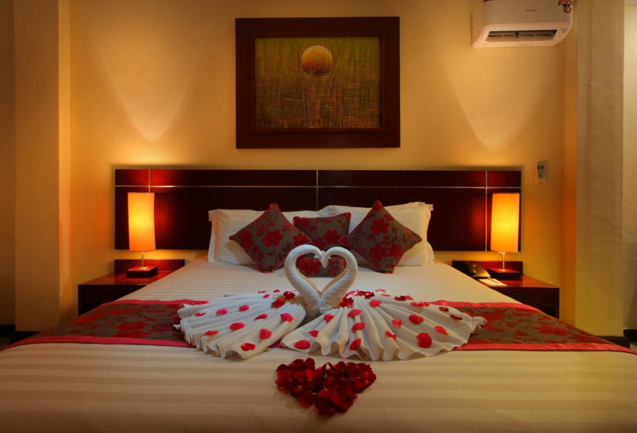 Adi Dharma Hotel Legian Exterior photo