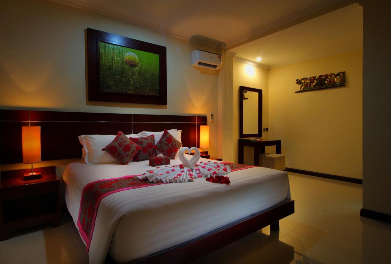 Adi Dharma Hotel Legian Exterior photo