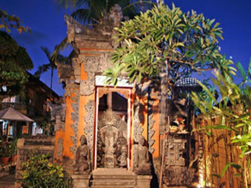 Adi Dharma Hotel Legian Exterior photo
