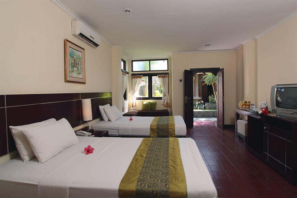 Adi Dharma Hotel Legian Exterior photo